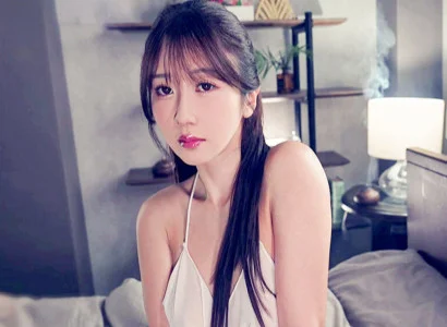 Khi chồng vắng nhà, người phụ nữ bán dâm để có tiền nuôi con mình